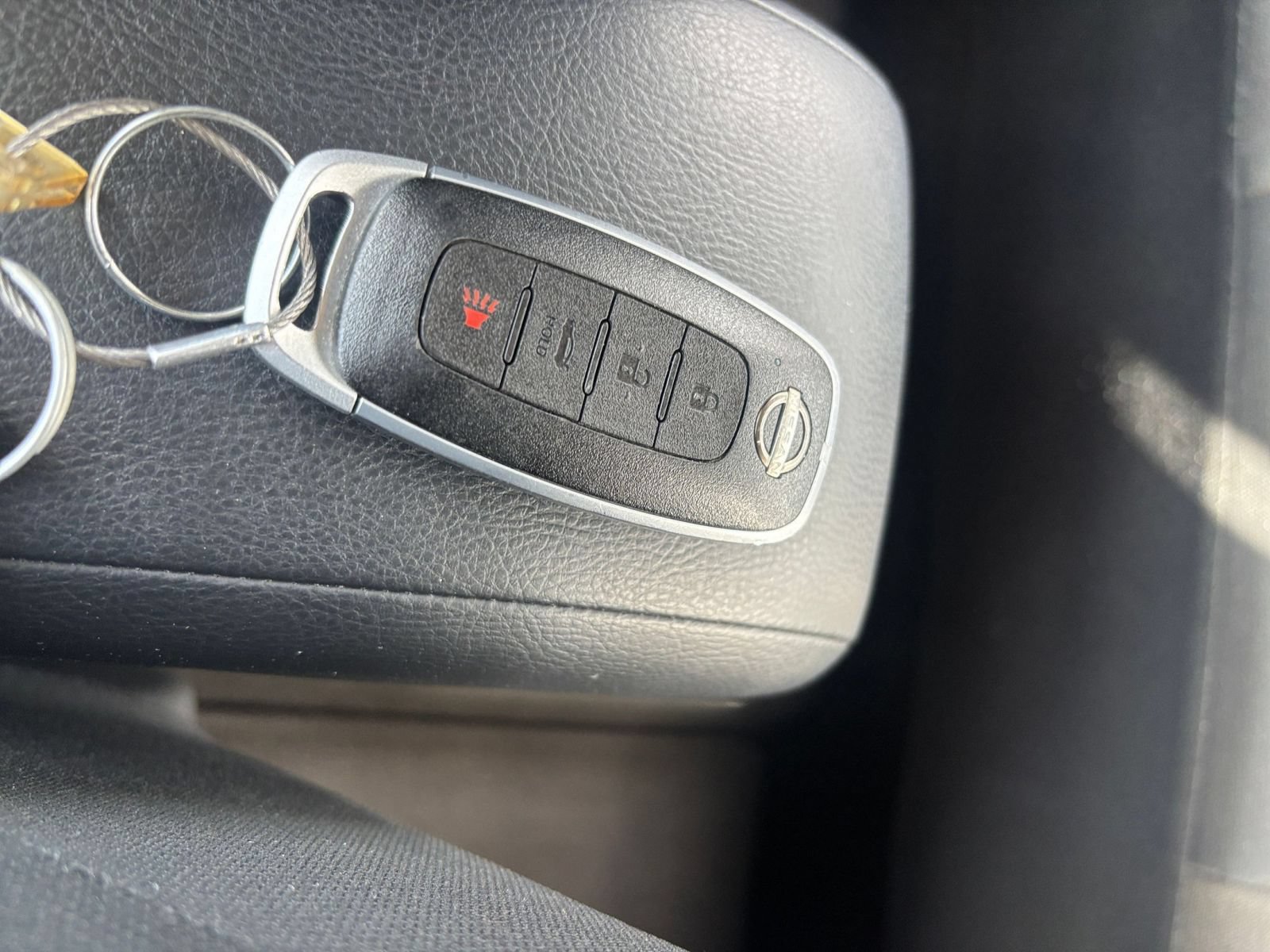 Used 2025 Nissan Versa SV FWD image 21