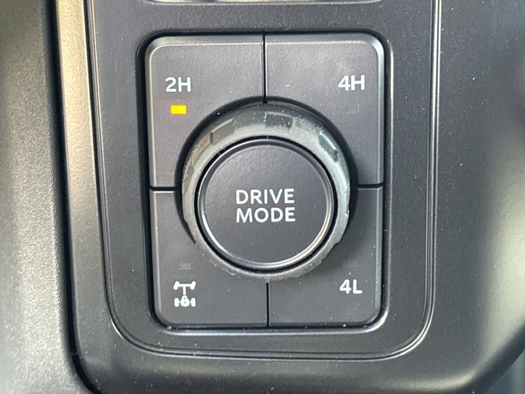 New 2026 Ford F250 XLT w/ 360-Degree Camera Package AWD/4WD image 13