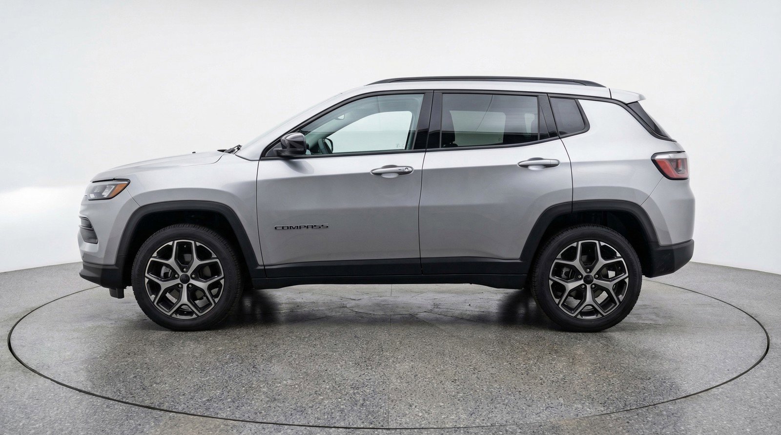 Used 2025 Jeep Compass Limited image 5