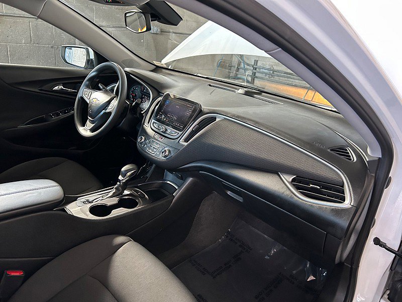 Used 2022 Chevrolet Malibu LT FWD image 26
