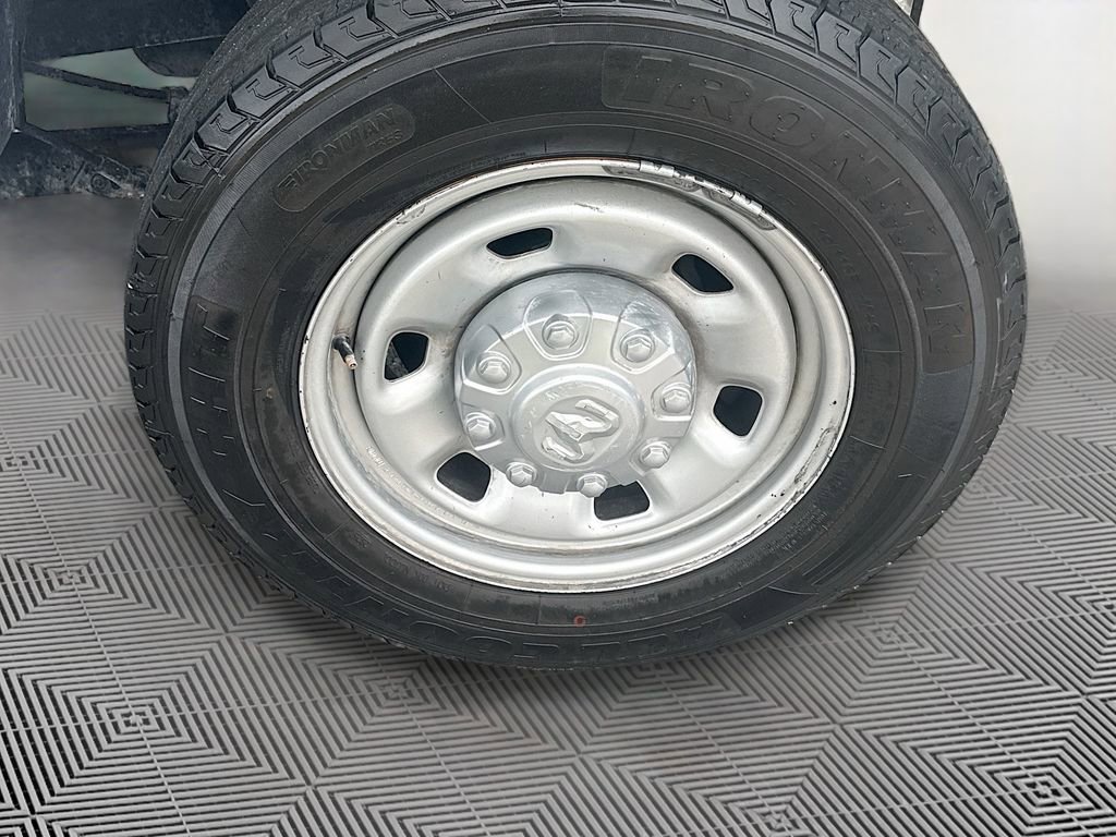 Used 2020 RAM 2500 Tradesman RWD image 31