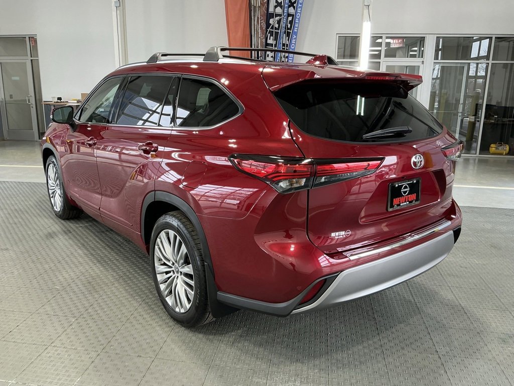 Used 2022 Toyota Highlander Platinum image 42