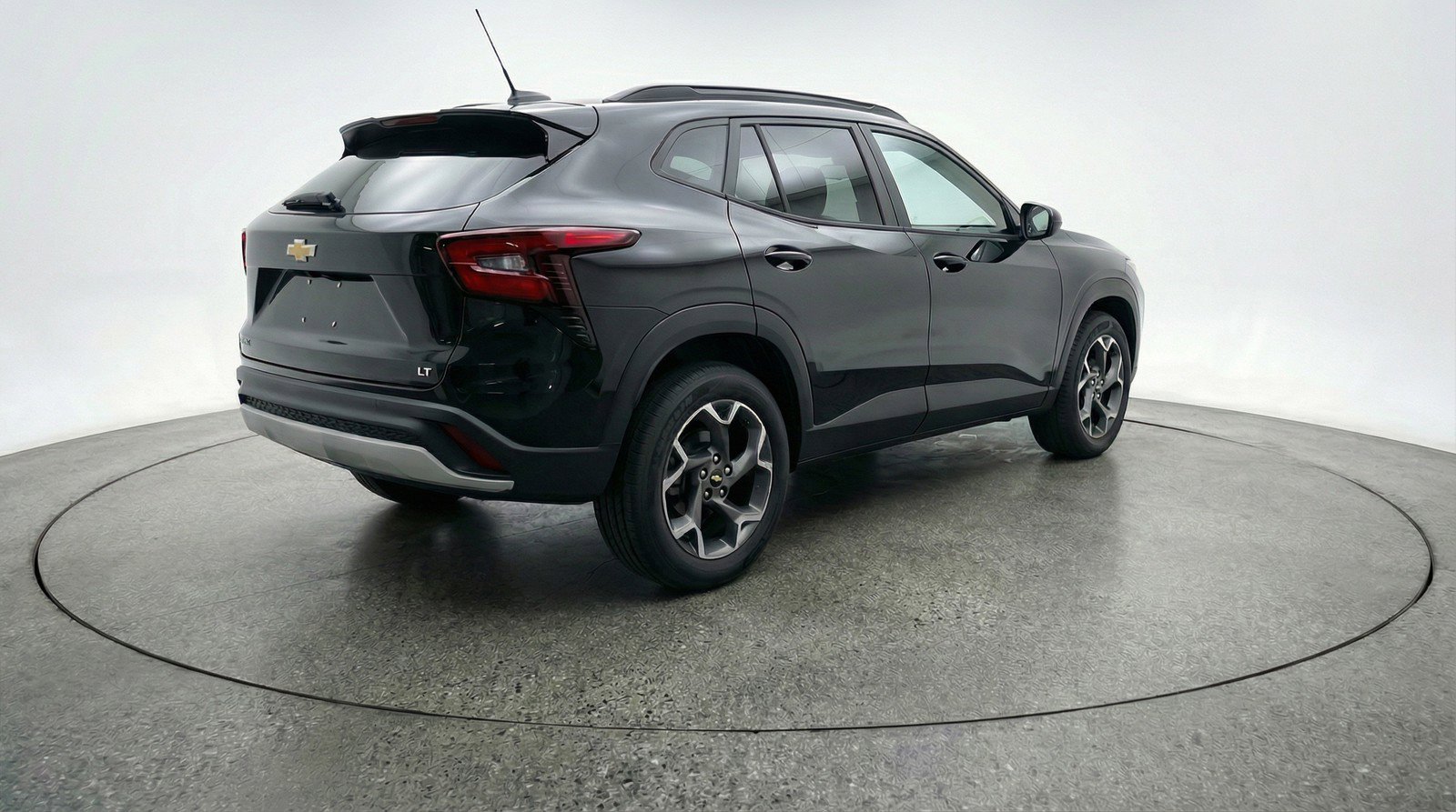 Used 2025 Chevrolet Trax LT image 9