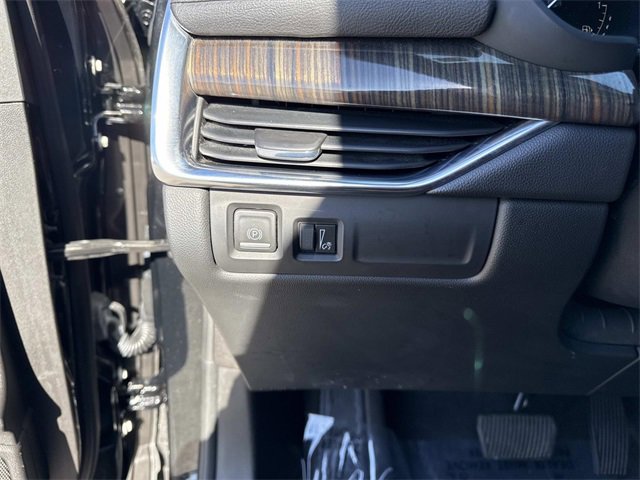 Certified 2022 Cadillac XT4 Premium Luxury w/ Enhanced Visibility Package image 31