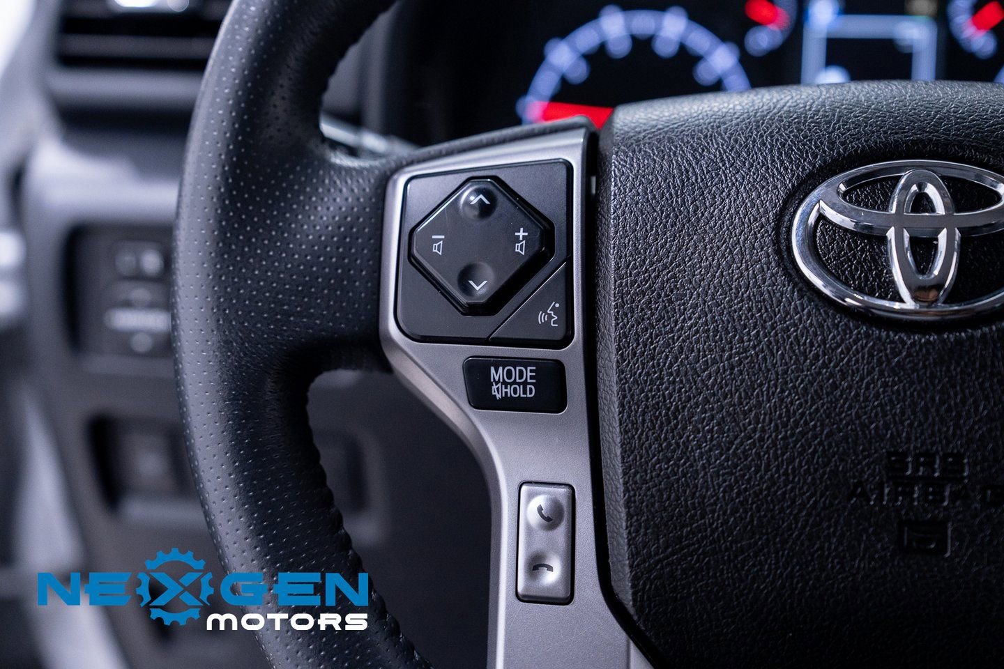 Used 2021 Toyota 4Runner SR5 Premium image 19