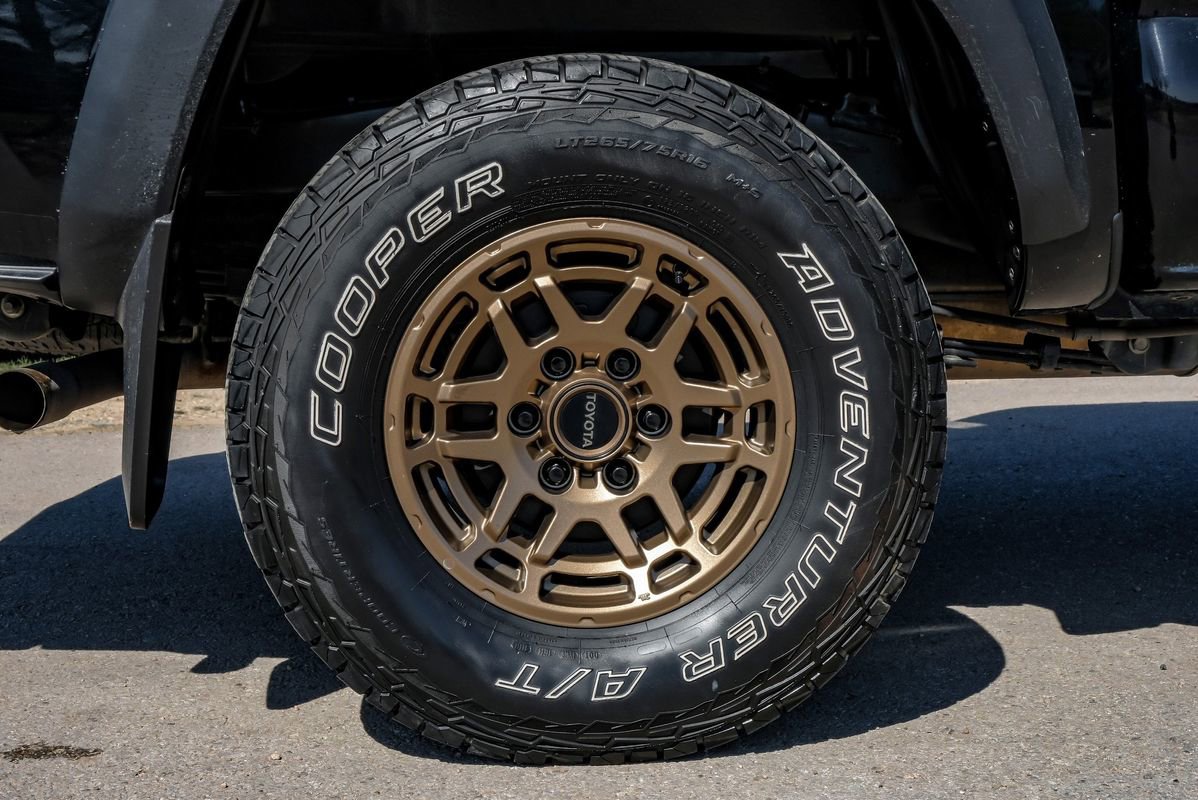 Used 2023 Toyota Tacoma SR5 w/ Trail Edition image 59