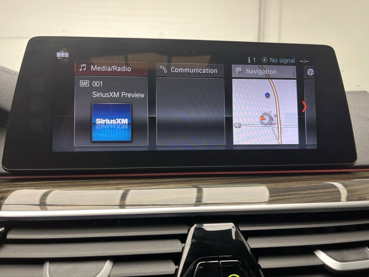 Used 2018 BMW 530i xDrive image 21