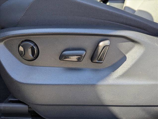 Used 2021 Volkswagen Tiguan S FWD image 11
