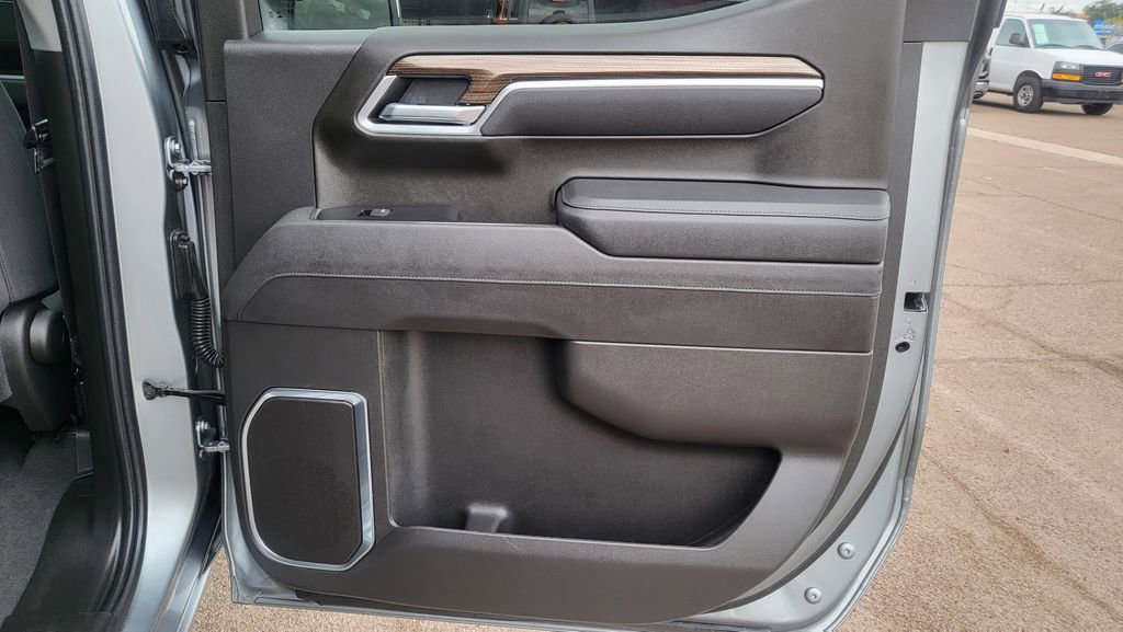 Used 2026 Chevrolet Silverado 1500 LT image 17