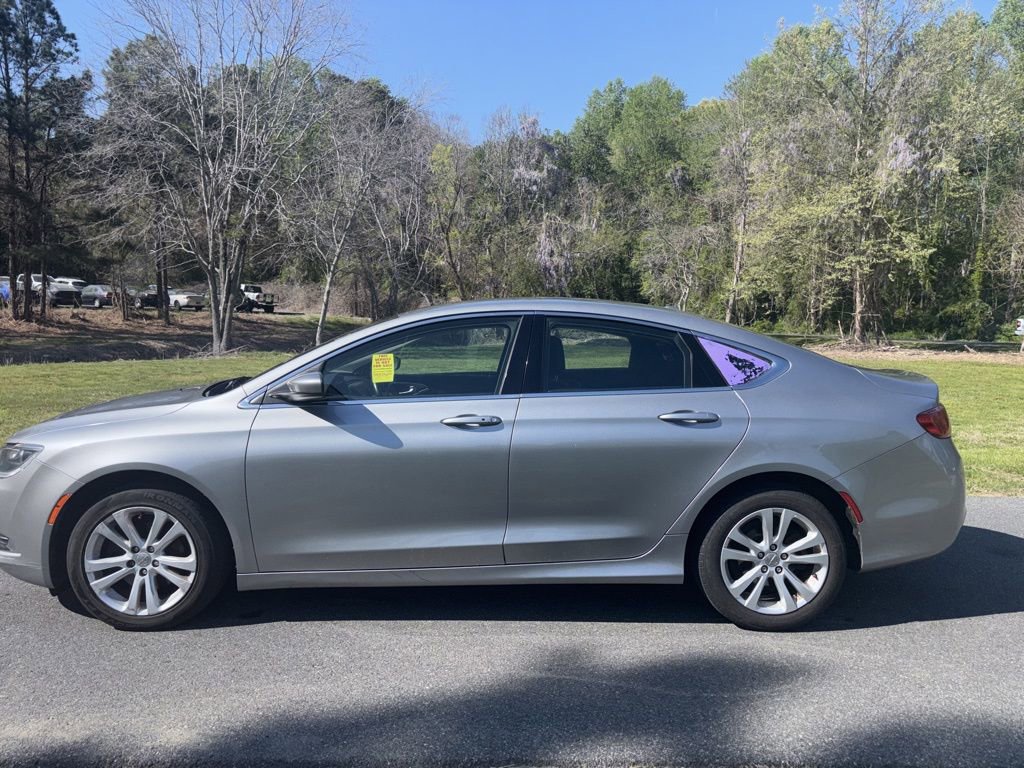 Used 2015 Chrysler 200 Limited w/ Convenience Group image 9
