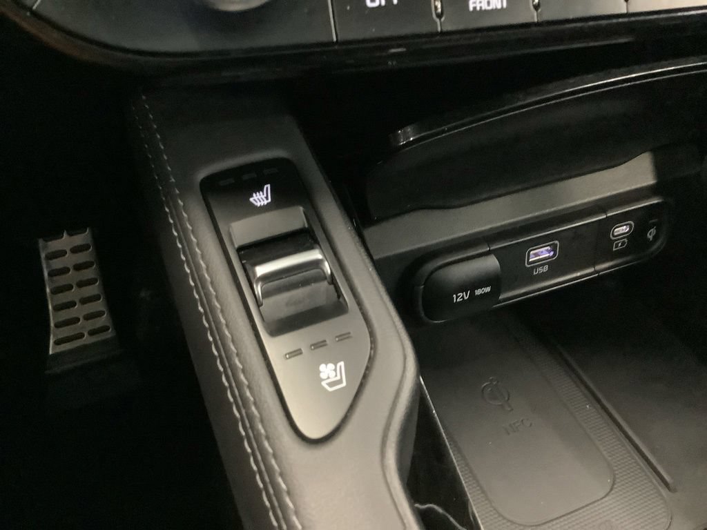 Certified 2023 Kia Telluride SX Prestige AWD/4WD image 16