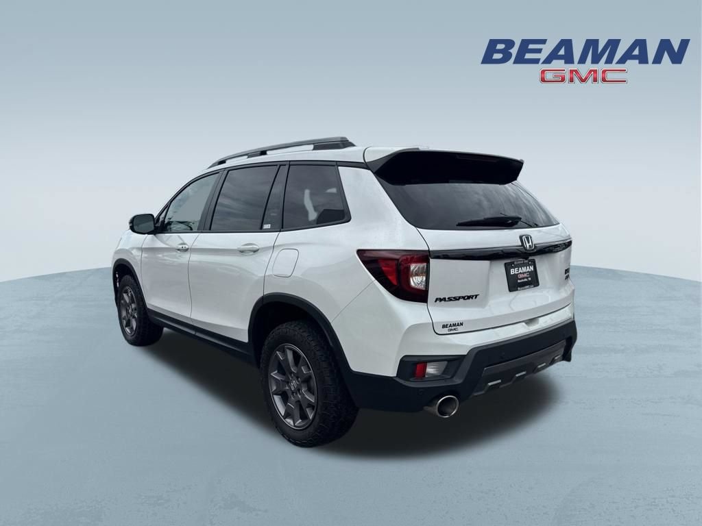 Used 2024 Honda Passport TrailSport image 5