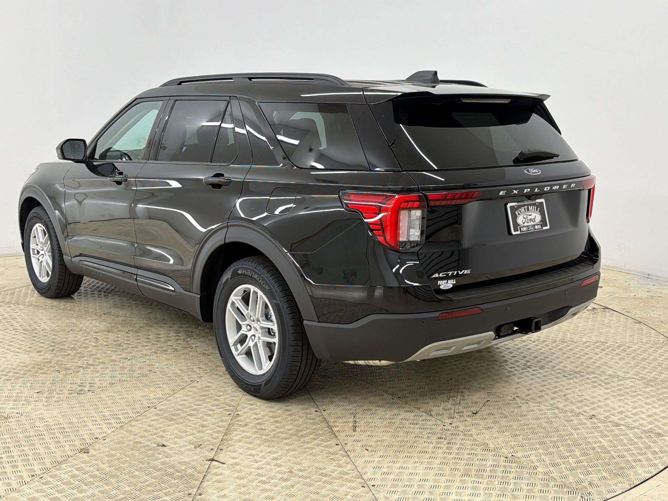 New 2026 Ford Explorer Active image 3