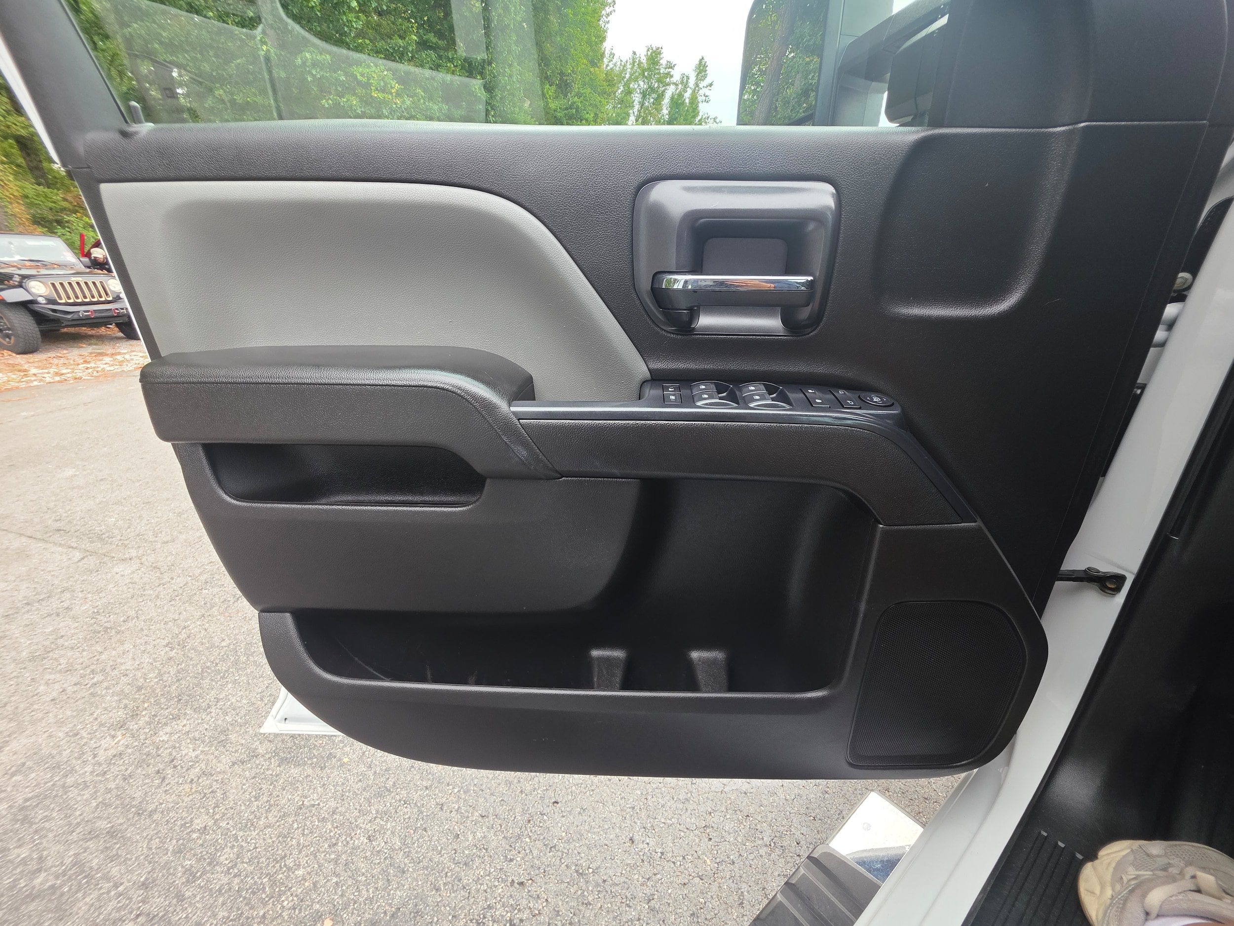 Used 2019 Chevrolet Silverado 3500 W/T AWD/4WD image 18