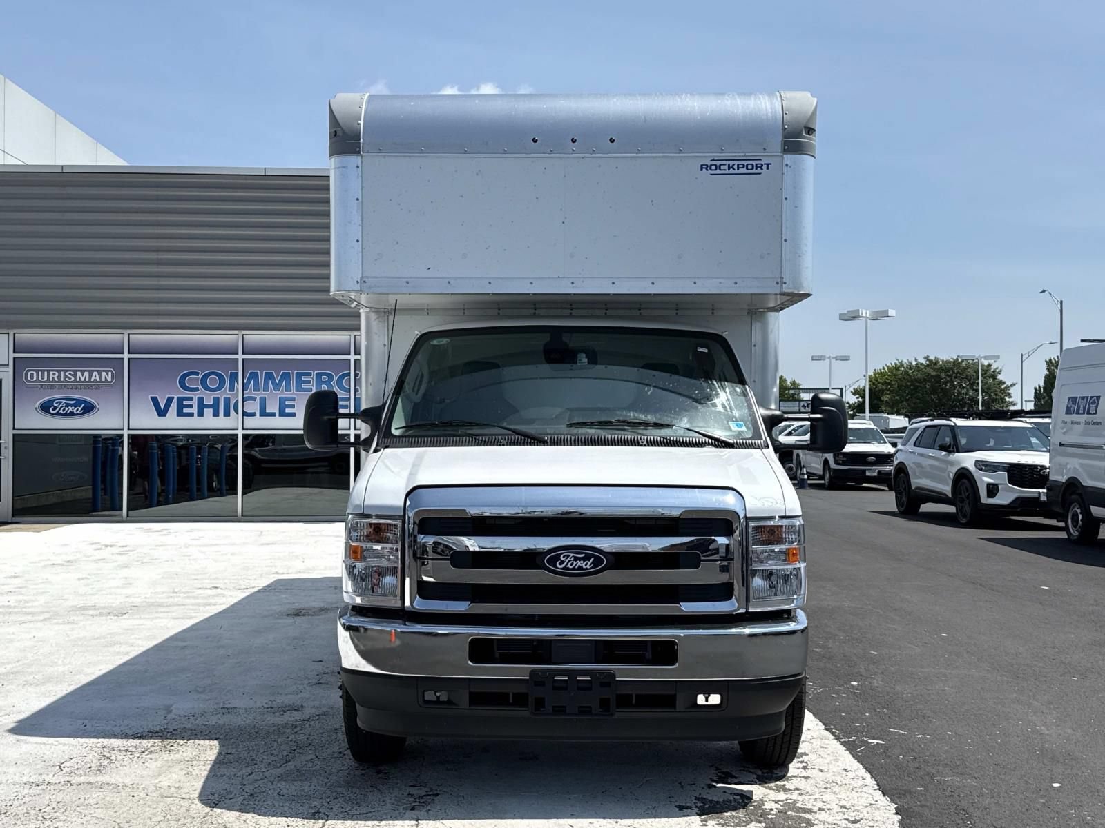 New 2027 Ford E-450 and Econoline 450 Super Duty w/ Power Equipment Group RWD image 8