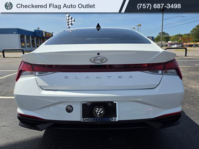 Used 2022 Hyundai Elantra SEL w/ Convenience Package image 6