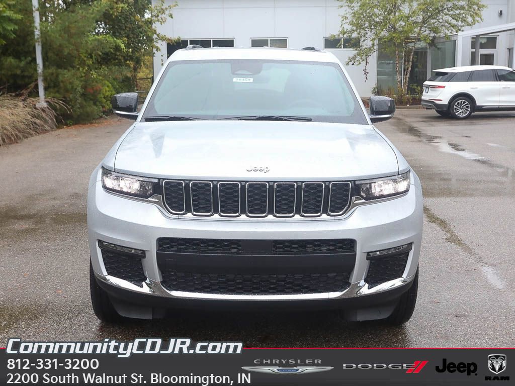 New 2025 Jeep Grand Cherokee L Limited image 9