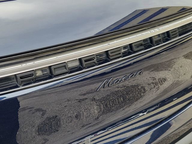 Used 2022 Porsche Macan image 31