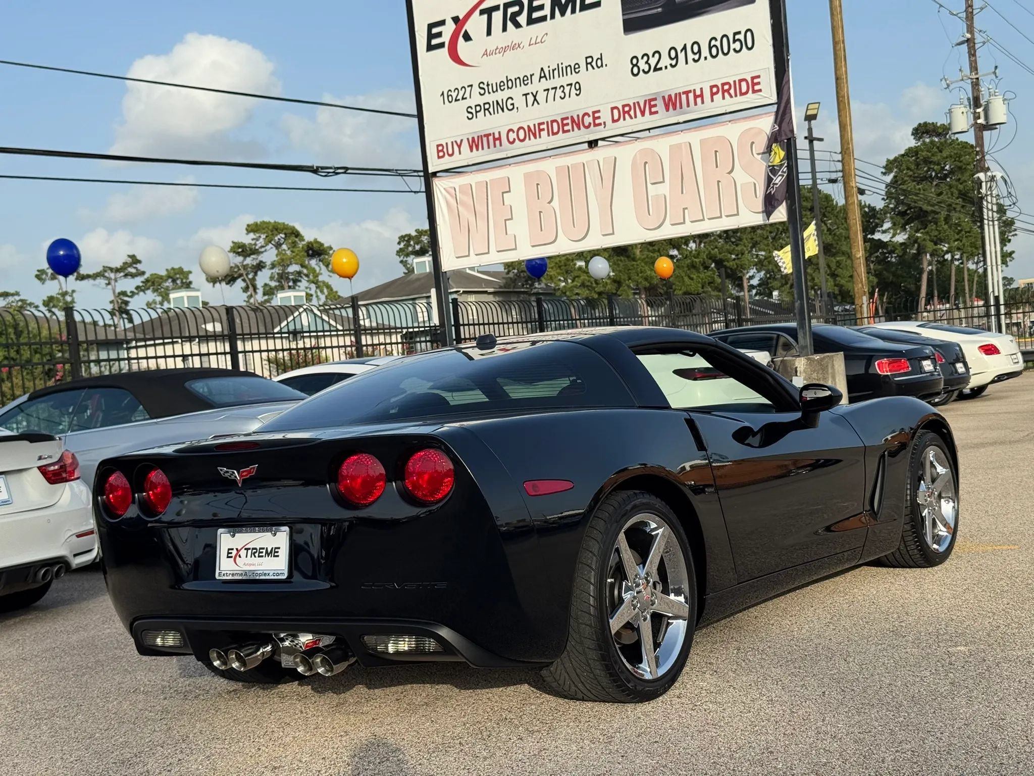 Used 2005 Chevrolet Corvette Coupe w/ Preferred Equipment Group RWD image 9