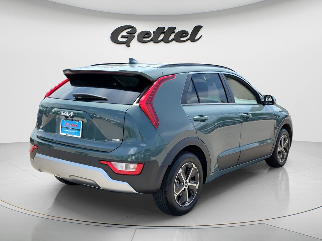 Used 2025 Kia Niro EX FWD image 5