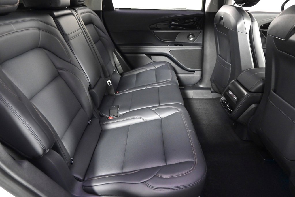 New 2026 Lincoln Nautilus Premier w/ Equipment Group 102A image 18