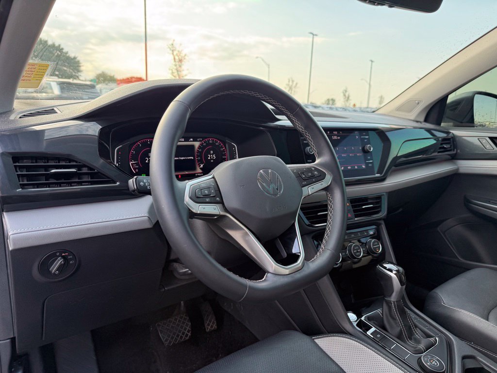Used 2022 Volkswagen Taos SEL AWD/4WD image 11