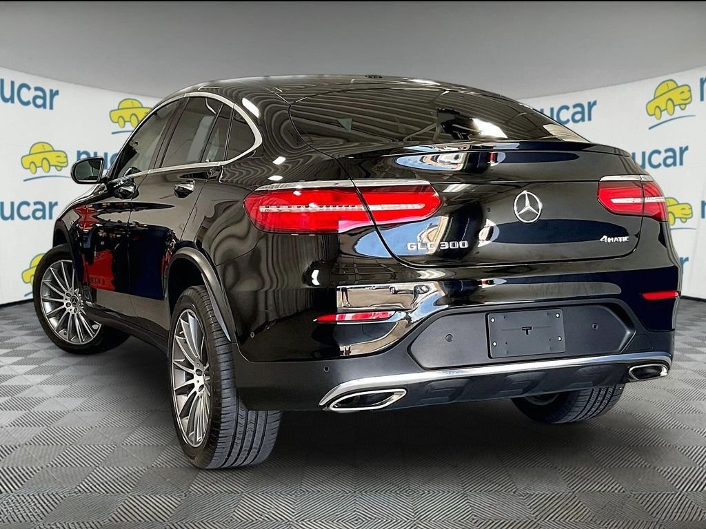 Used 2019 Mercedes-Benz GLC 300 4MATIC Coupe image 4