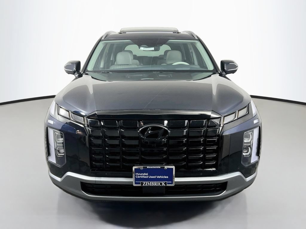 Certified 2023 Hyundai Palisade Limited w/ Cargo Package AWD/4WD image 2