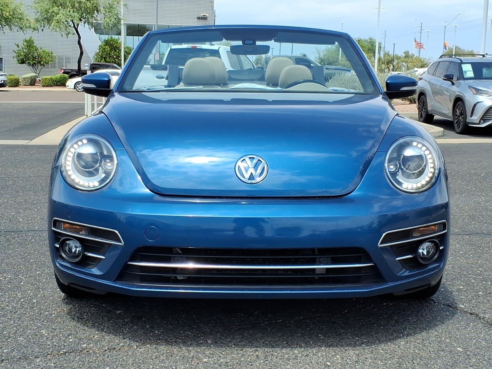 Used 2019 Volkswagen Beetle 2.0T SE w/ SE Premium Package FWD image 2