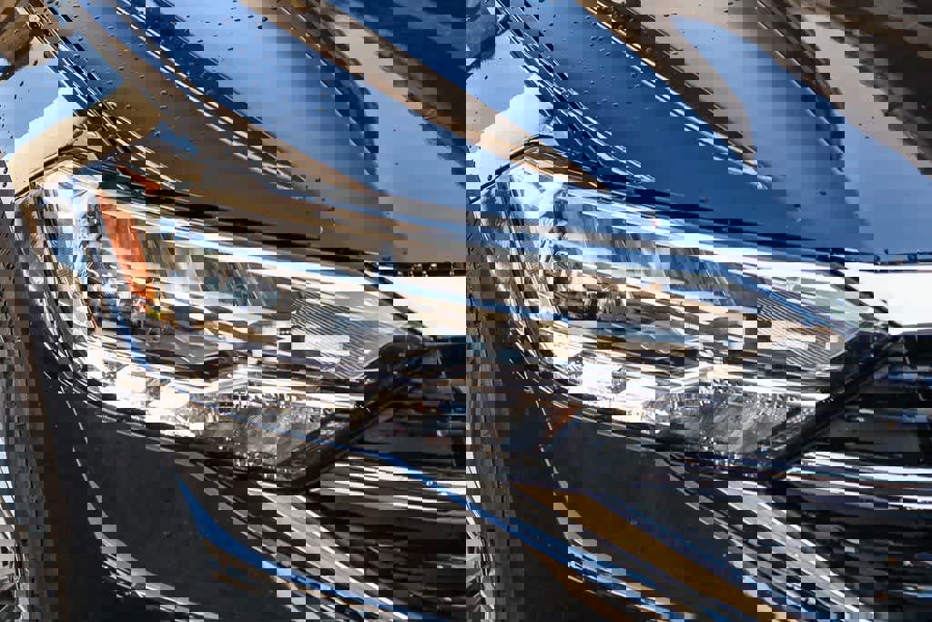 Used 2024 Volkswagen Jetta SE image 4