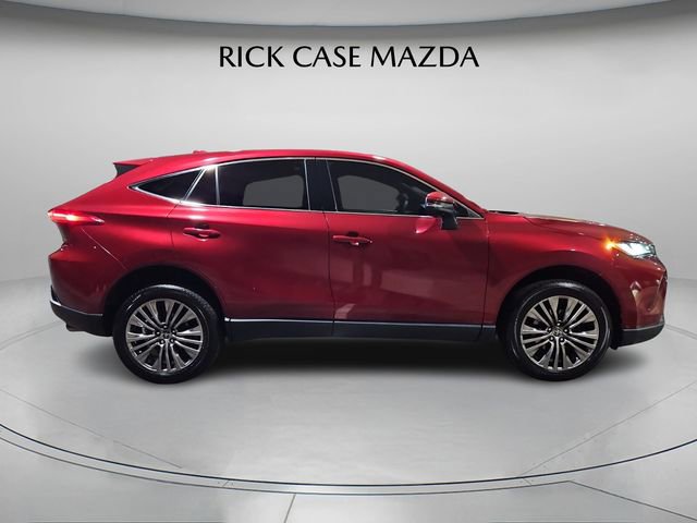 Used 2023 Toyota Venza Limited image 4