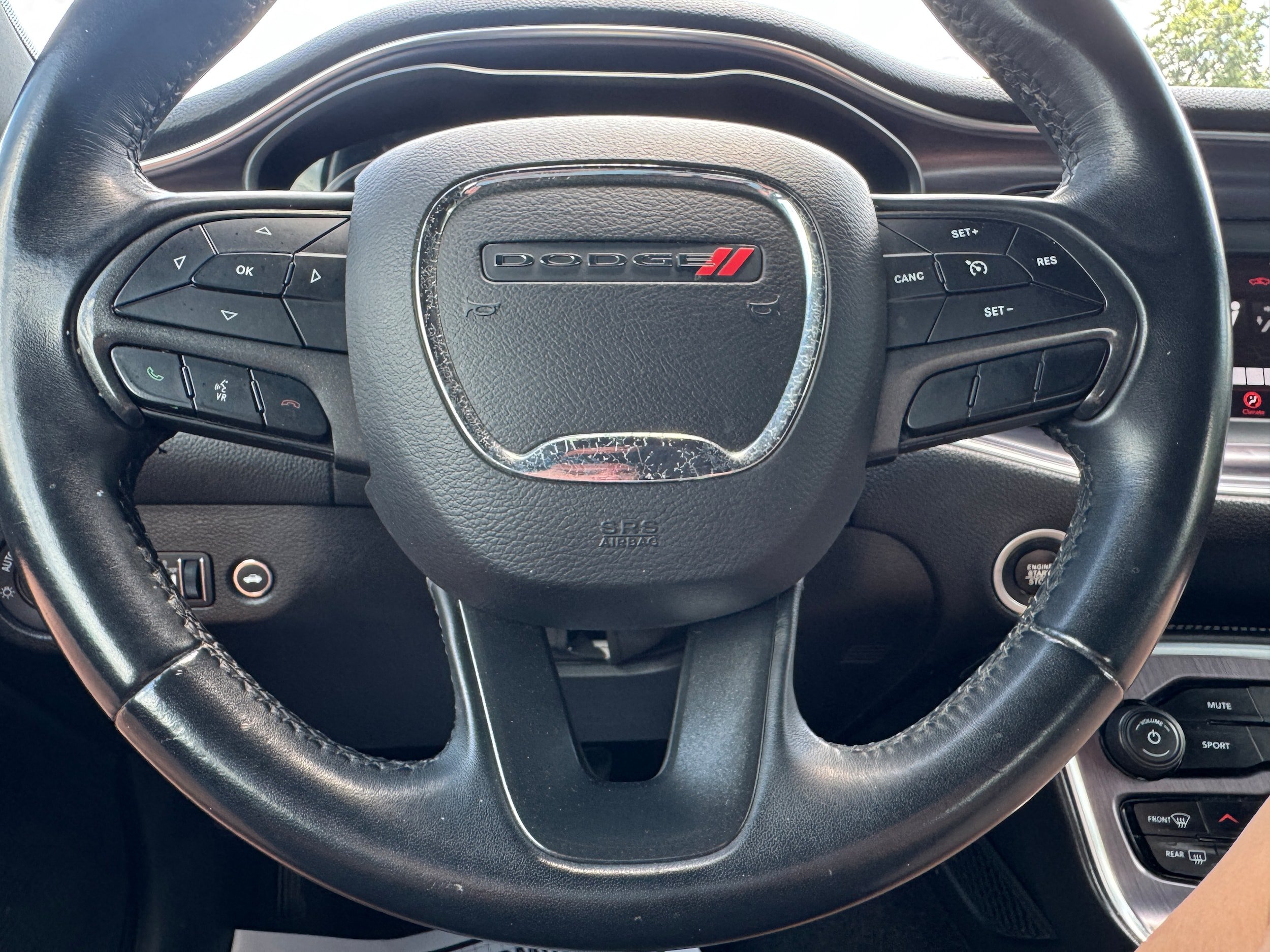 Used 2018 Dodge Challenger SXT RWD image 14