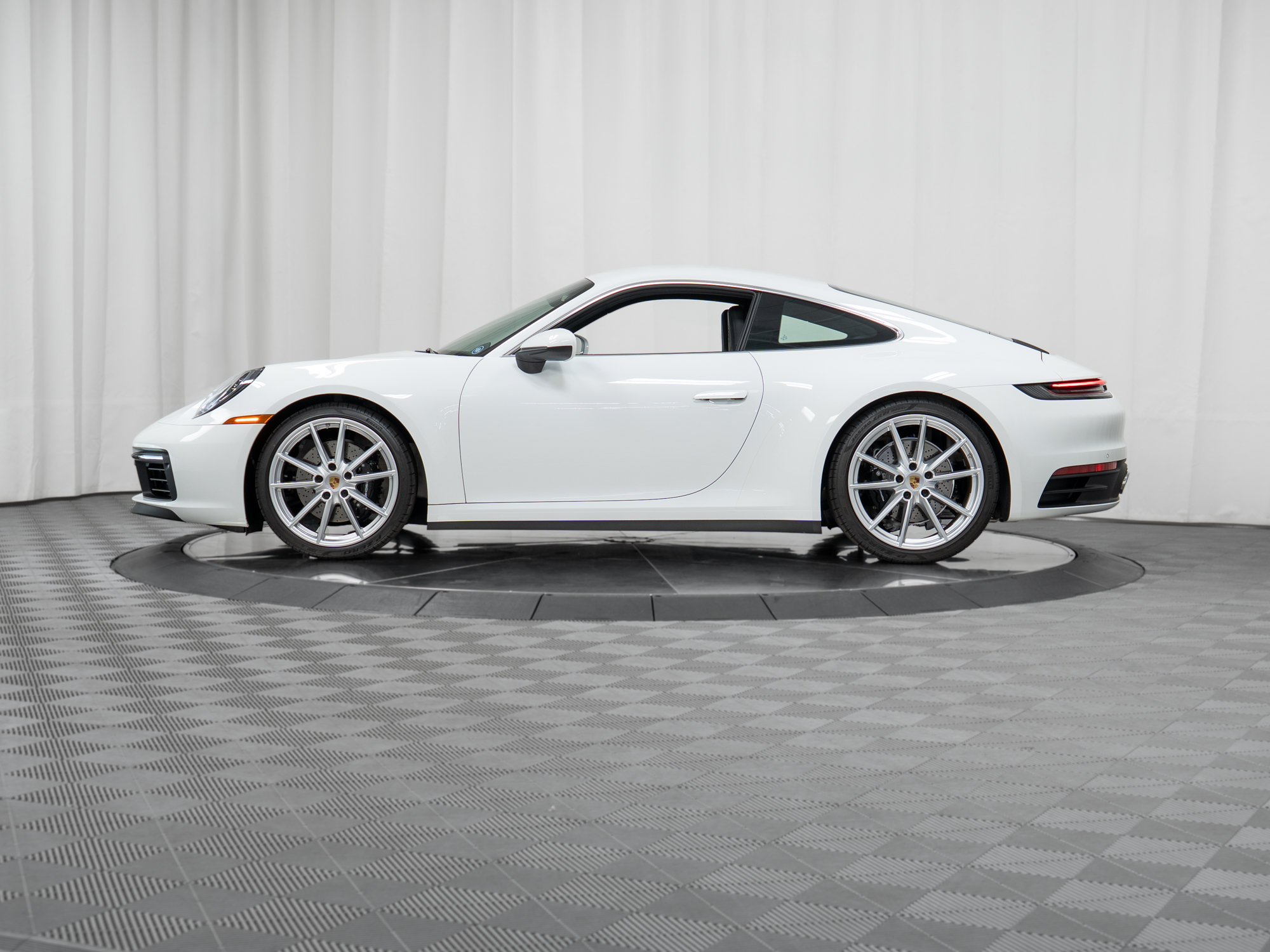 Certified 2024 Porsche 911 Carrera S RWD image 42