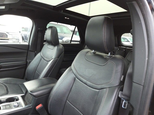 Used 2020 Ford Explorer ST w/ ST Street Pack image 9