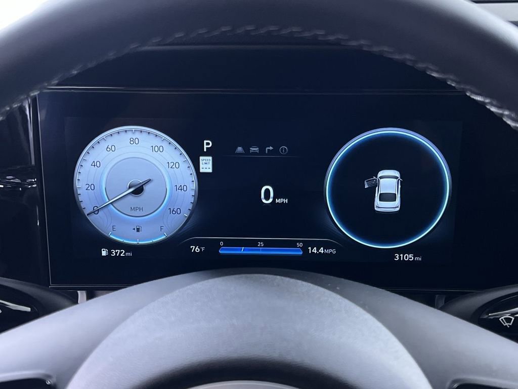 Used 2025 Hyundai Elantra Limited image 15