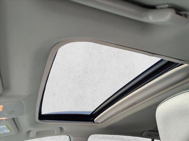 Used 2018 Toyota RAV4 XLE image 15