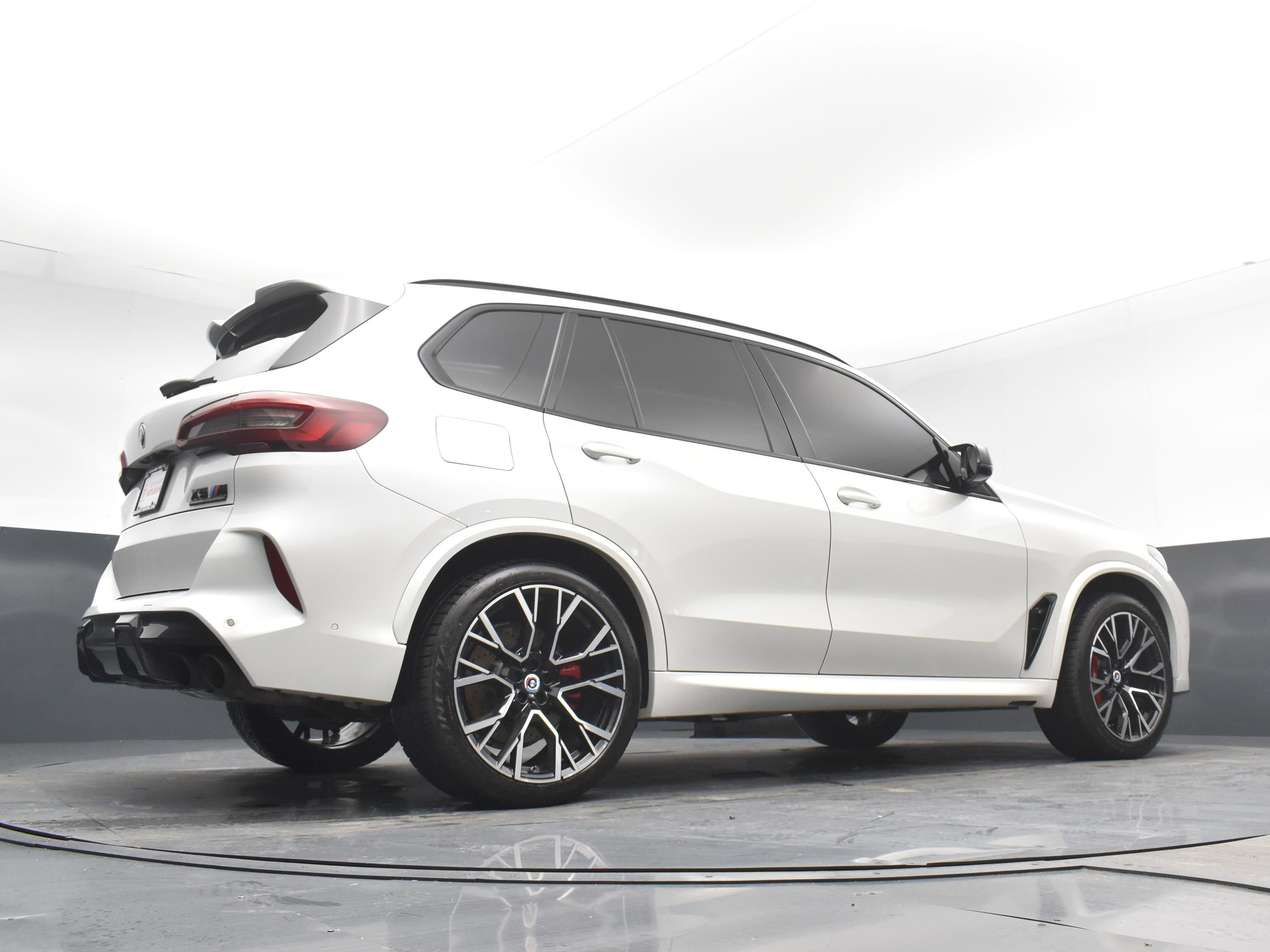 Used 2023 BMW X5 M w/ Competition Package image 27