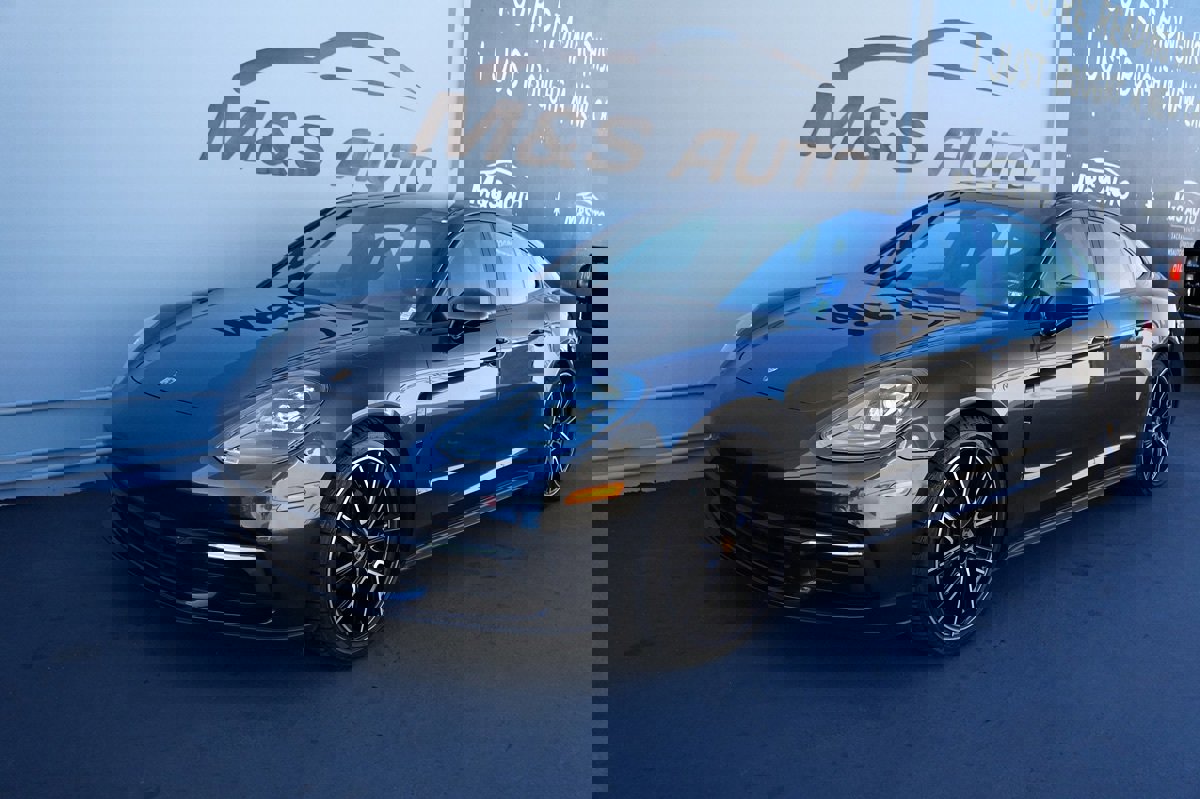 Used 2020 Porsche Panamera 4 image 2