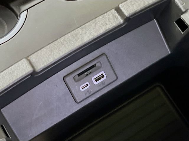 Used 2021 GMC Yukon SLT w/ SLT Luxury Package image 36