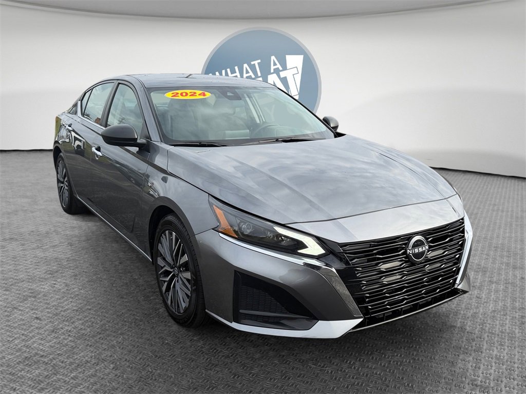 Used 2024 Nissan Altima 2.5 SV