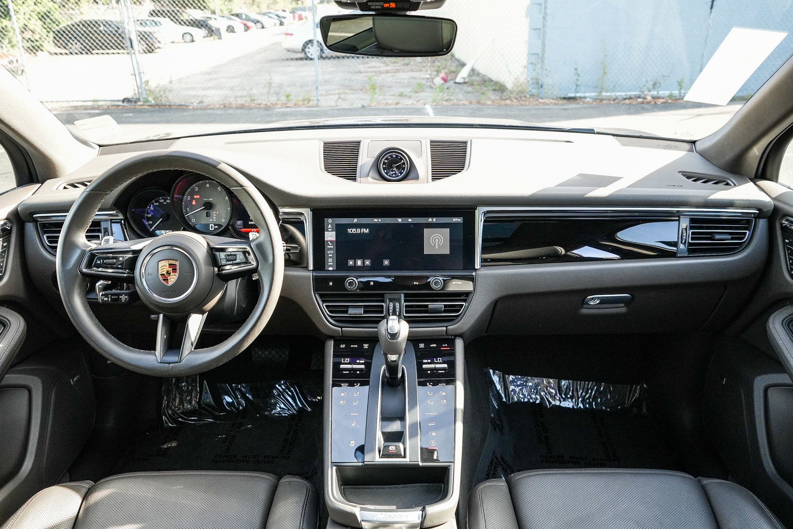 Used 2022 Porsche Macan S AWD/4WD image 12