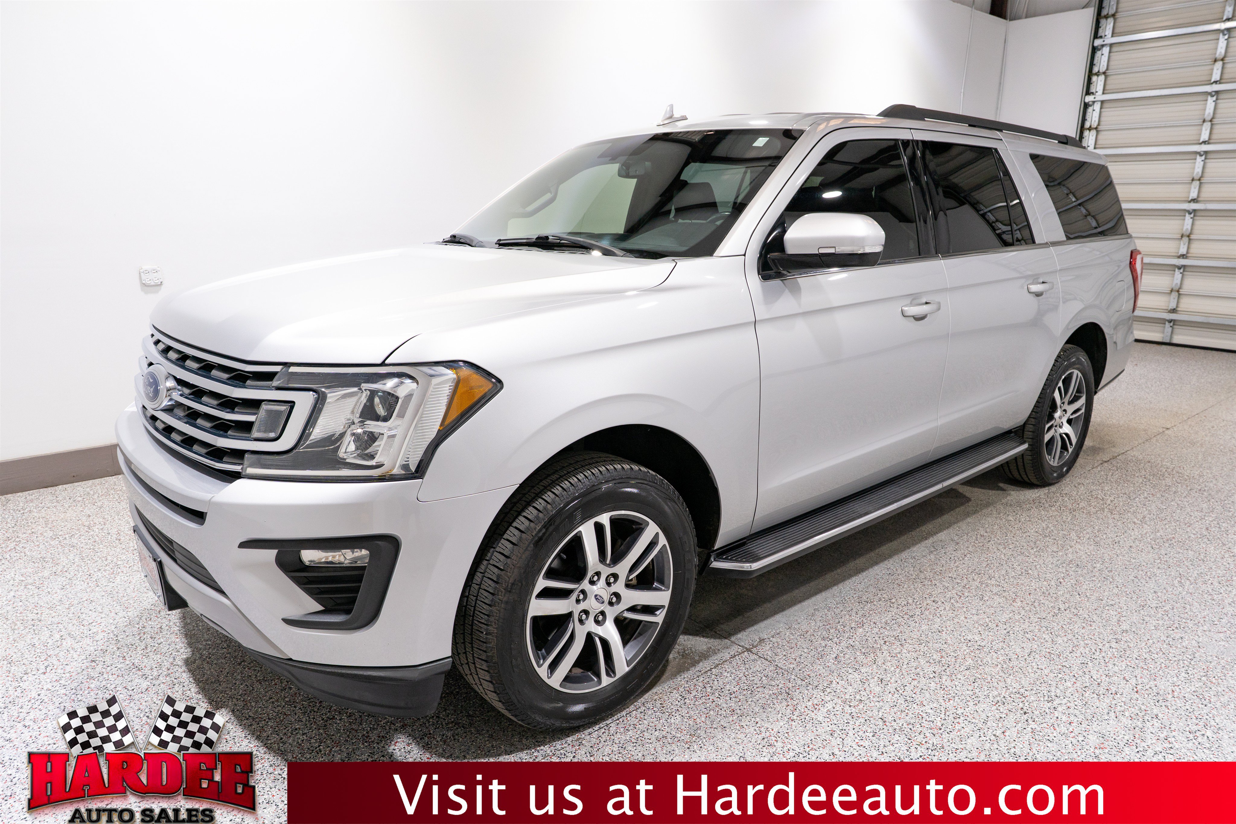 Used 2018 Ford Expedition Max XLT w/ Equipment Group 202A RWD image 2