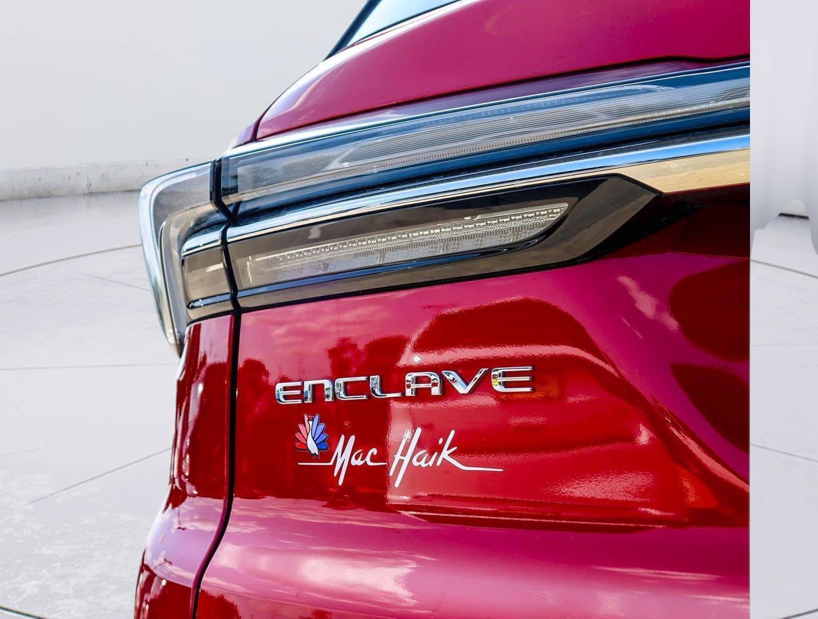 Used 2025 Buick Enclave Avenir w/ Trailering Package, 5000 lbs. FWD image 6