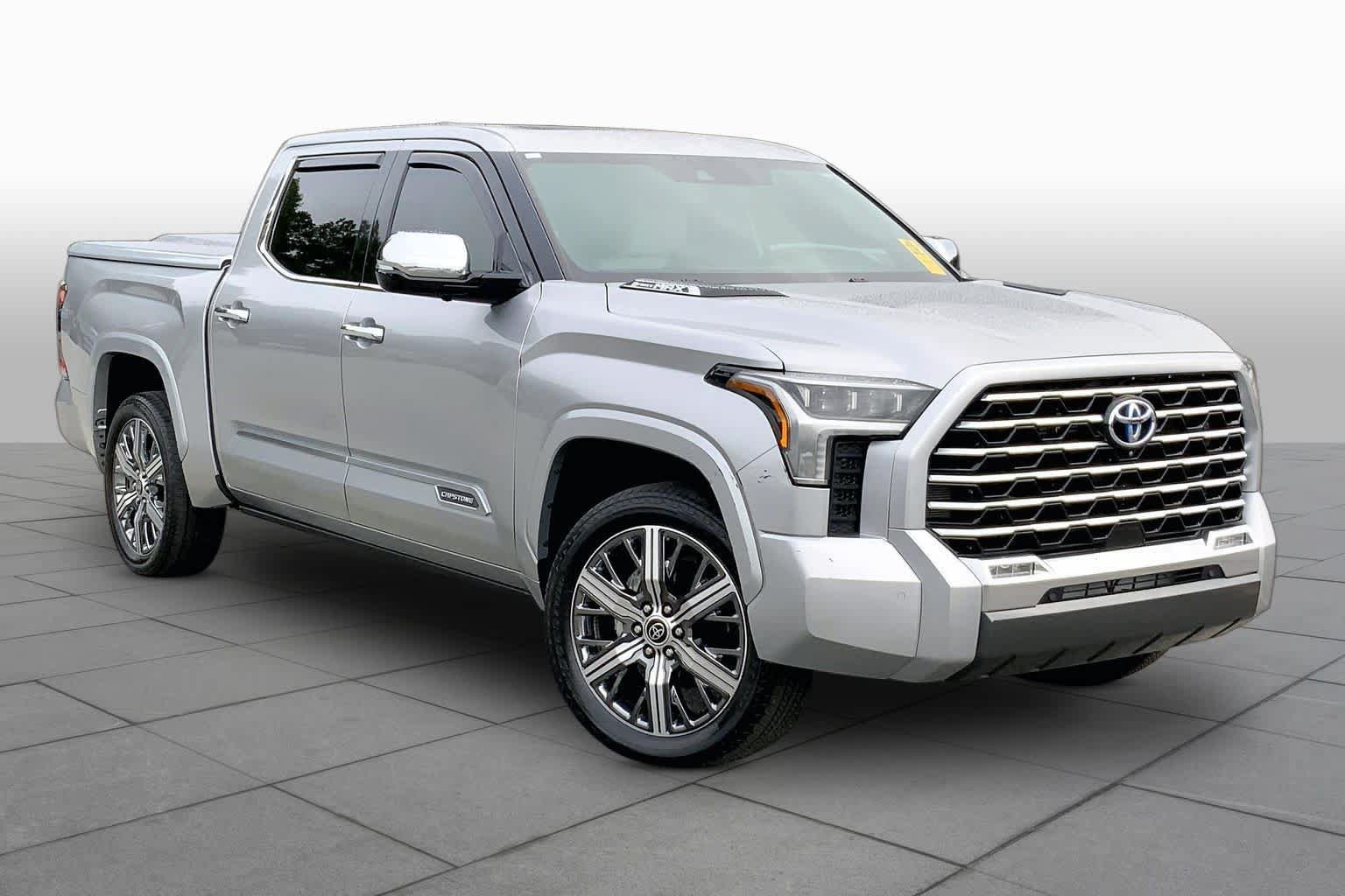 Used 2023 Toyota Tundra Capstone AWD/4WD image 3