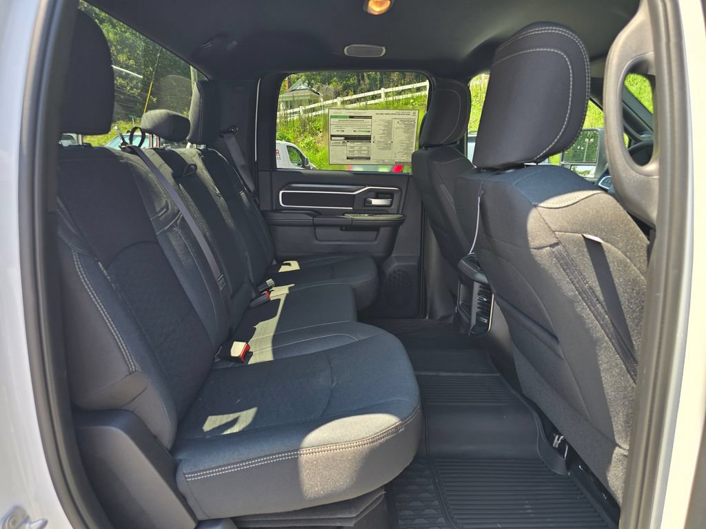 New 2026 RAM 2500 Big Horn AWD/4WD image 24