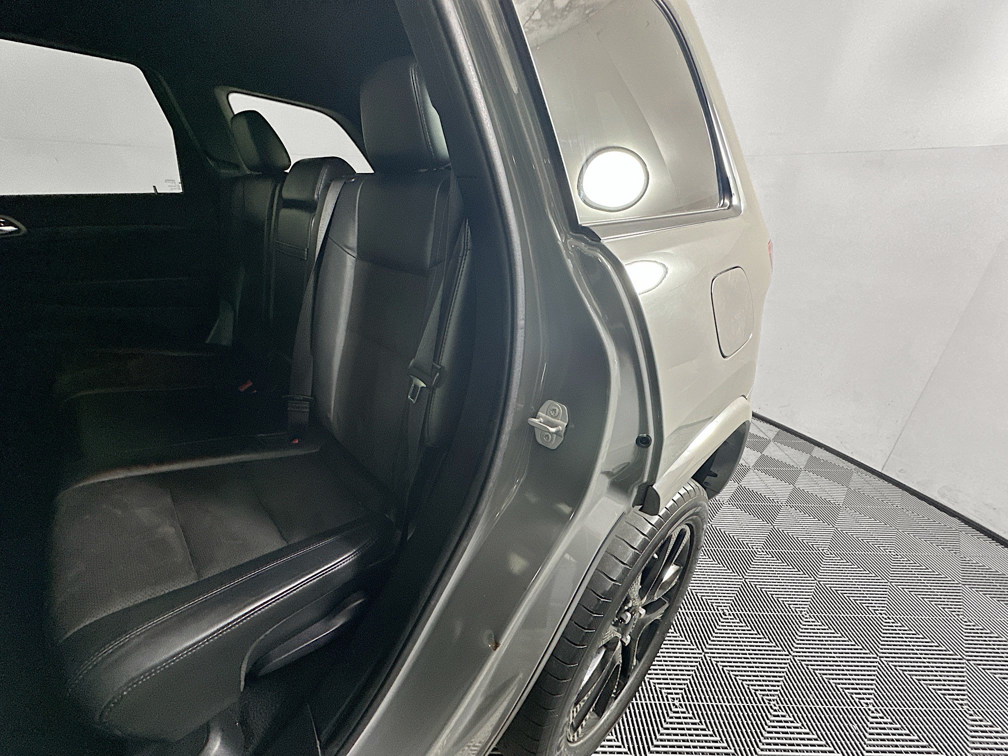 Used 2020 Jeep Grand Cherokee Altitude RWD image 26