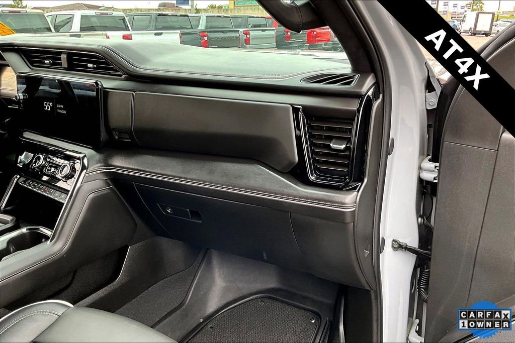 Used 2024 GMC Sierra 2500 AT4X image 26