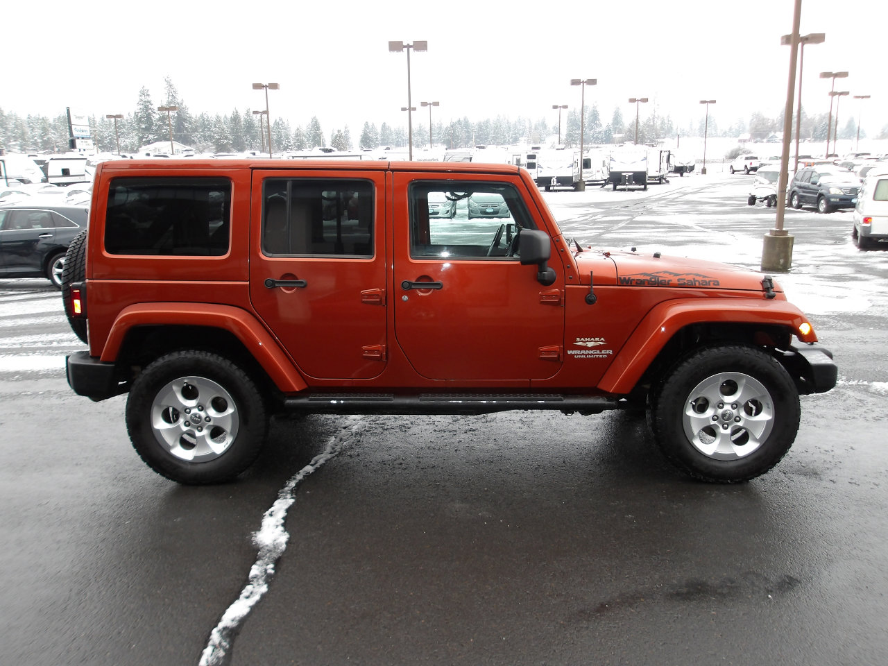 Used 2014 Jeep Wrangler Unlimited Sahara w/ Mopar Chrome Edition Group image 6