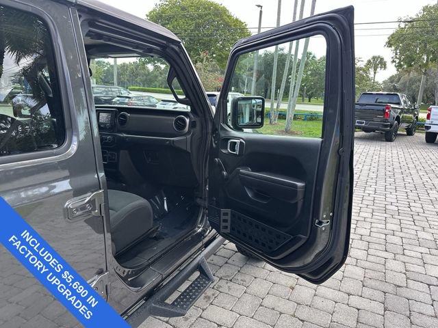 Used 2021 Jeep Gladiator Sport AWD/4WD image 23