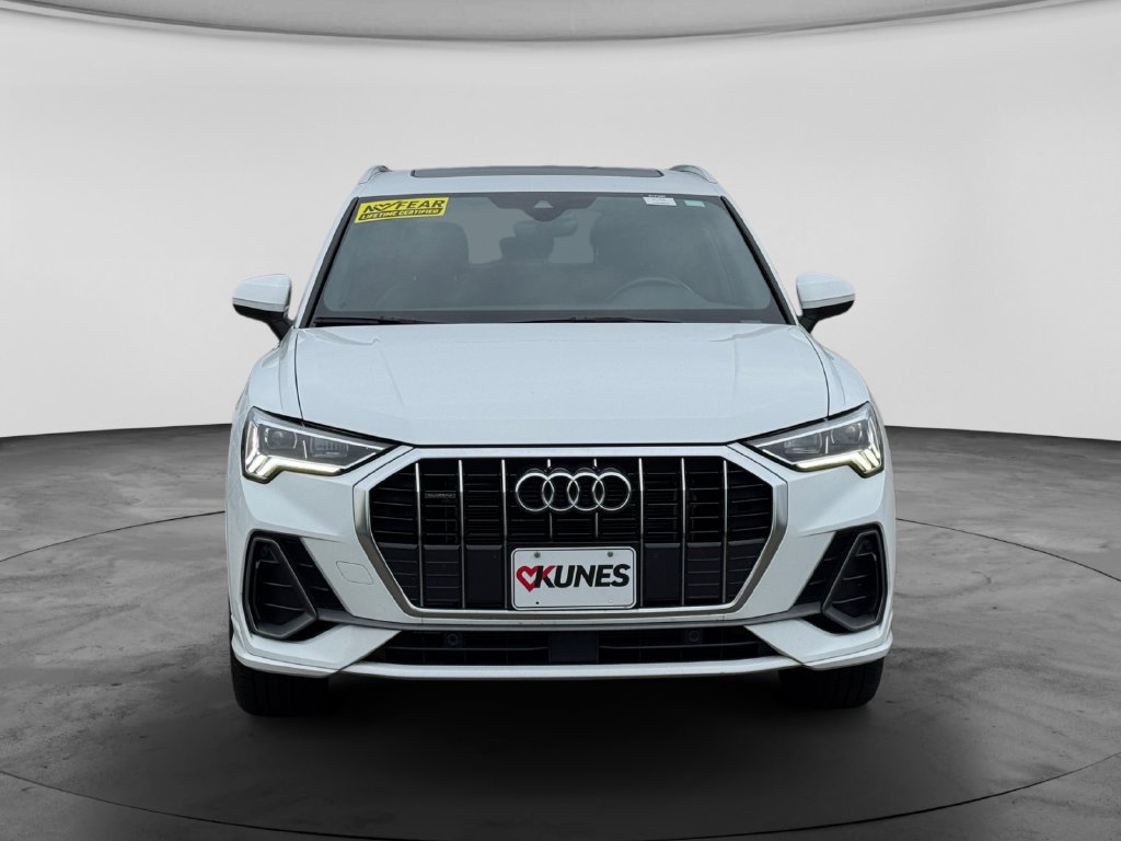 Used 2025 Audi Q3 2.0T Premium AWD/4WD image 2